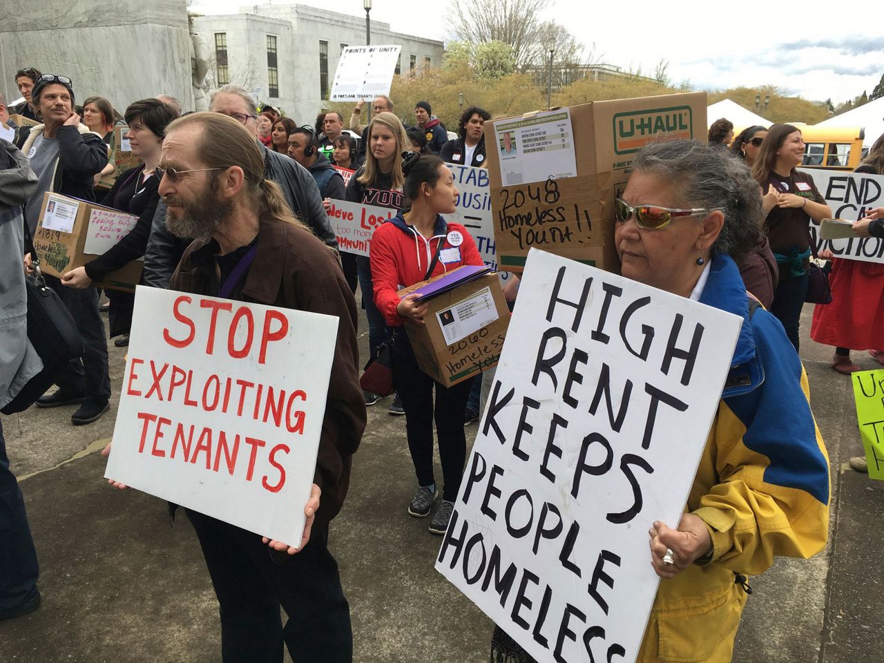 Oregon on track to be 1st state with mandated rent controls