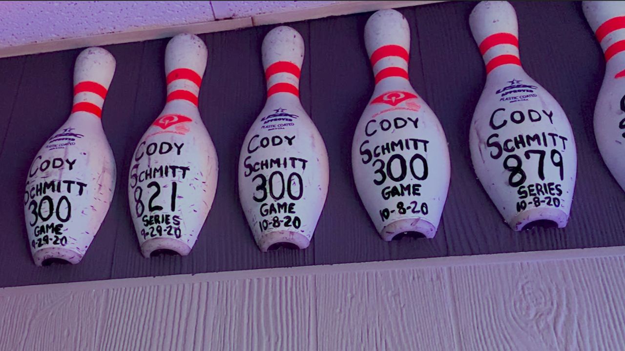 Elkhart Lake man achieves rare 900 bowling series