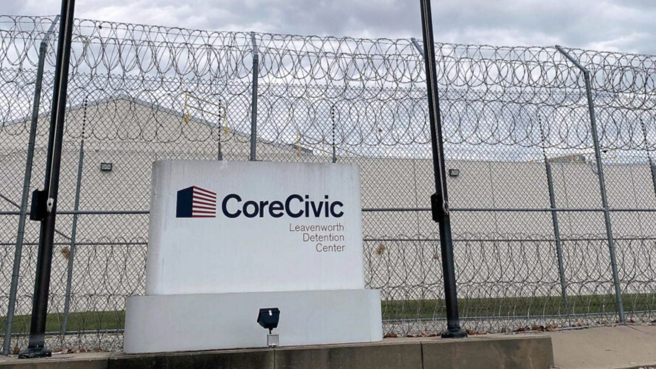 CoreCivic's Leavenworth Detention Center, which previously held pre-trial detainees charged with federal crimes could become a detention facility for Immigration and Customs Enforcement, or ICE (Allison Kite/Missouri Independent)