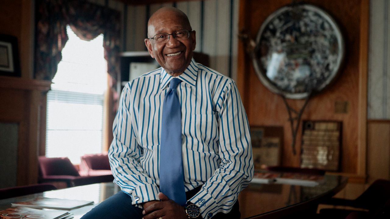 Local to state leaders remember P.G. Peeples