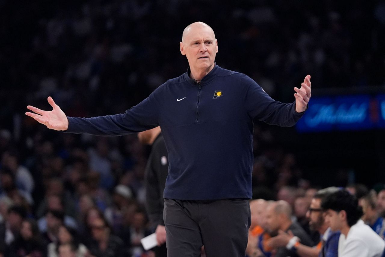 Pacers’ Carlisle fined ,000 by NBA for criticizing referees, implying bias against small markets