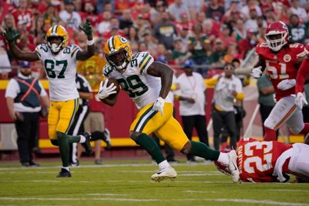 Chiefs honor Dawson, beat Packers 17-10 in preseason finale