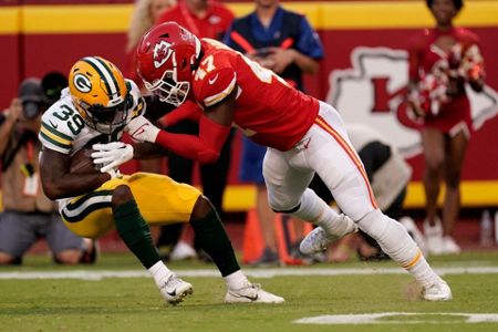 Packers fall to Chiefs 17-10 in preseason finale, reveal little