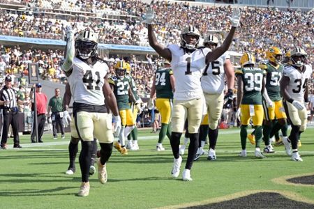 Saints beat Packers in opener, 38-3