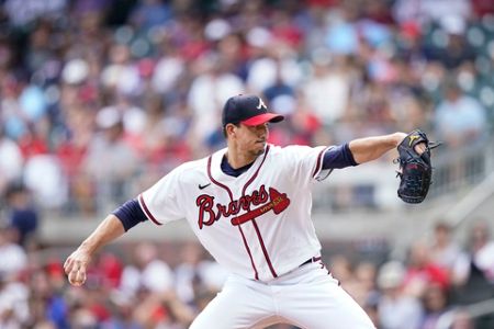 Ozuna, Riley spur 4-run rally in 8th, Braves top Padres