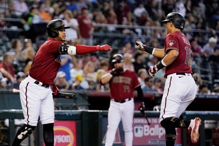 Tatis Jr. hits two-run homer, bat flips as Padres beat Diamondbacks