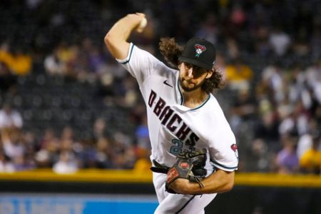 Dbacks rookie Gallen pitching no-hitter thru 6 vs Padres