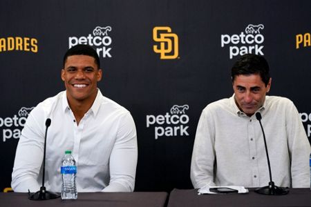 Juan Soto promises to bring 'good vibes,' winning to Padres