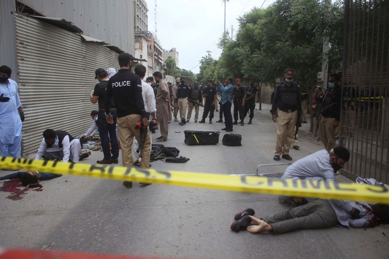 Pakistani Police: Gunmen Attack Stock Exchange In Karachi