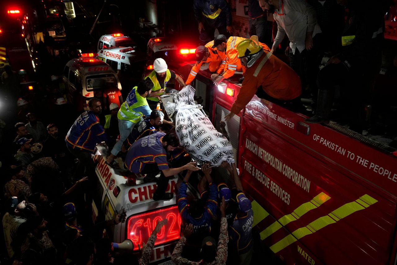 3 killed at massive fire in Pakistan's largest southern city of Karachi ...