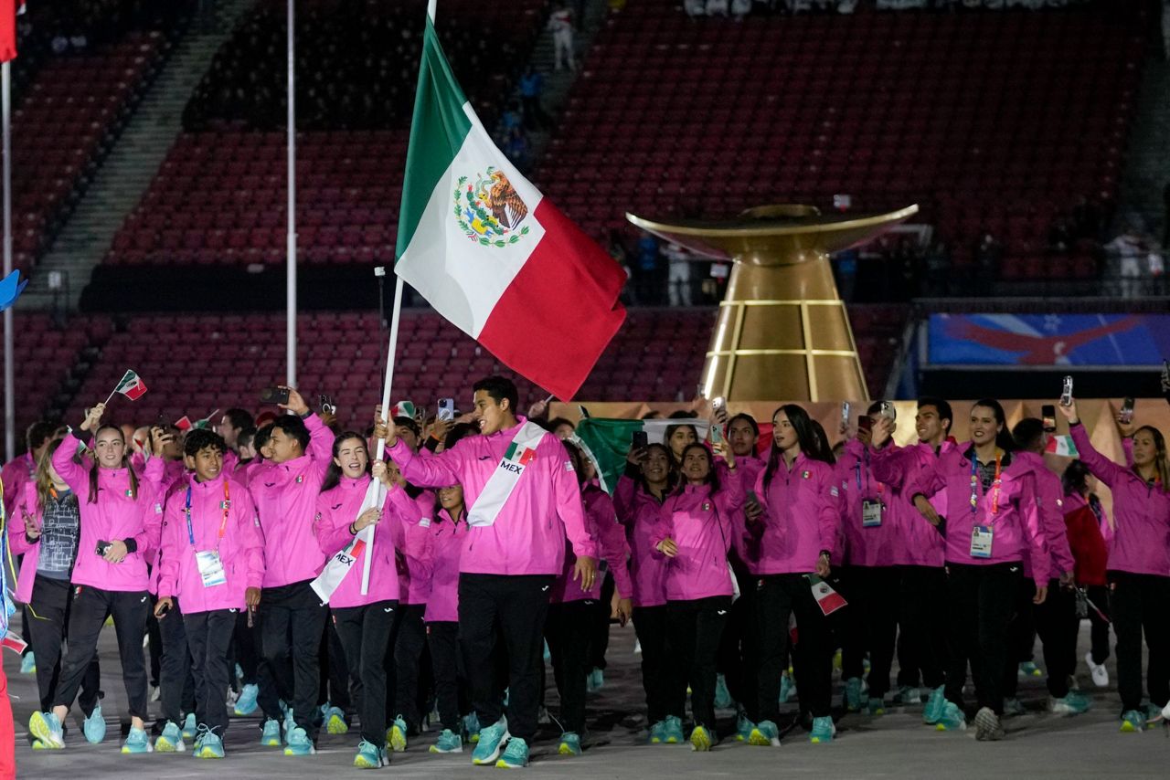 Santiago opens Pan American Games with nod to the Indigenous, poetry ...