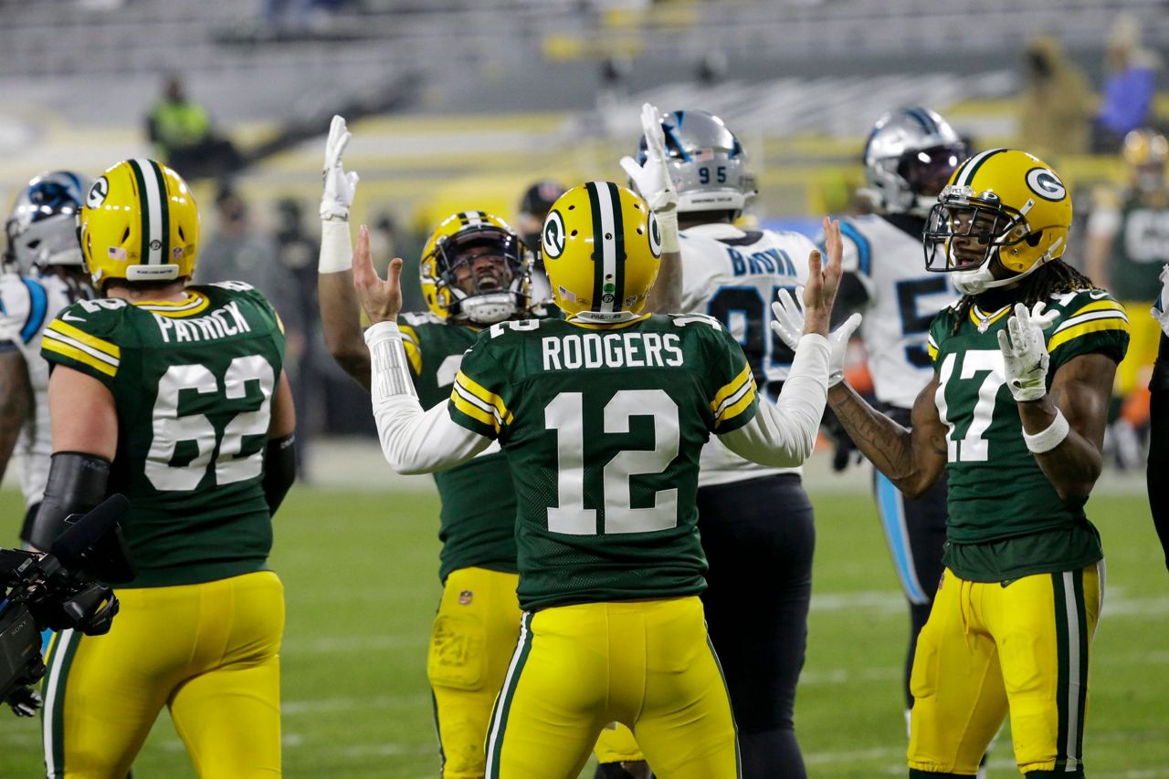 Jordan Love's dismantling of the Bears earns praise from Aaron Rodgers