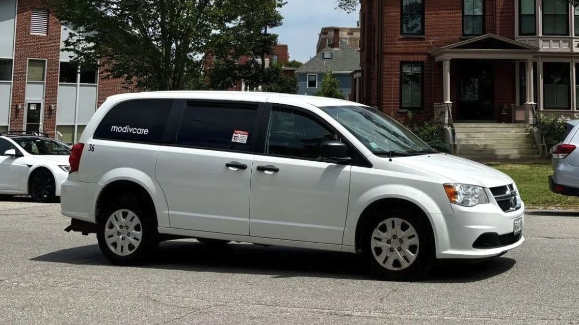 A Modivcare van driving near Maine Medical Center in Portland. (The Maine Monitor/Stephanie McFeeters)