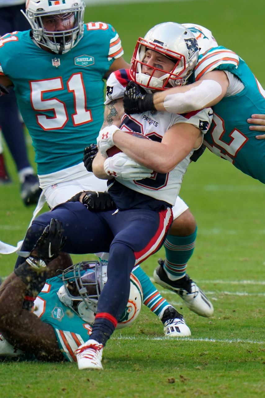 Dolphins Eliminate Patriots From Playoff Race With 22-12 Win