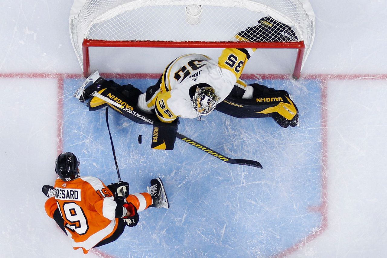 Ten-Guins! Pens Win 10th Straight, 6-2 Over Flyers