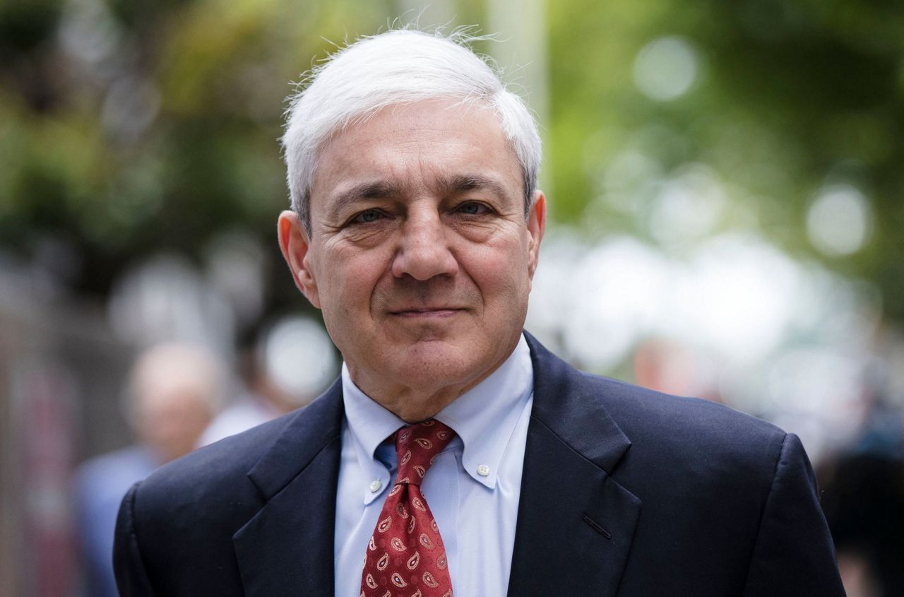 judge-throws-out-ex-penn-state-president-s-conviction