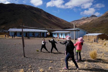 quechua in ecuador for schools