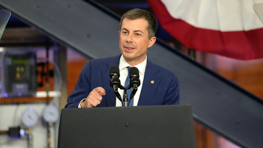 Pete Buttigieg port negotiations to avert strike