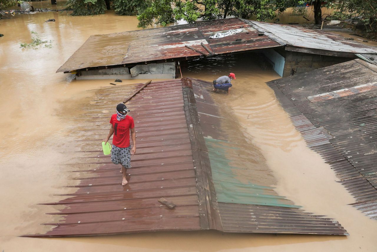 Typhoon-ravaged northeast Philippines pummeled by new storm