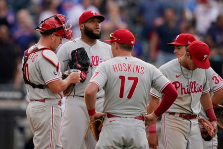 Phillies' Aaron Nola strikes out 10 straight Mets batters, ties MLB record  