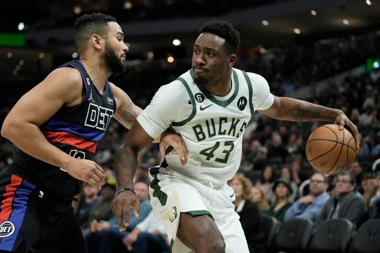 Bucks match franchise record with 7th win to open season