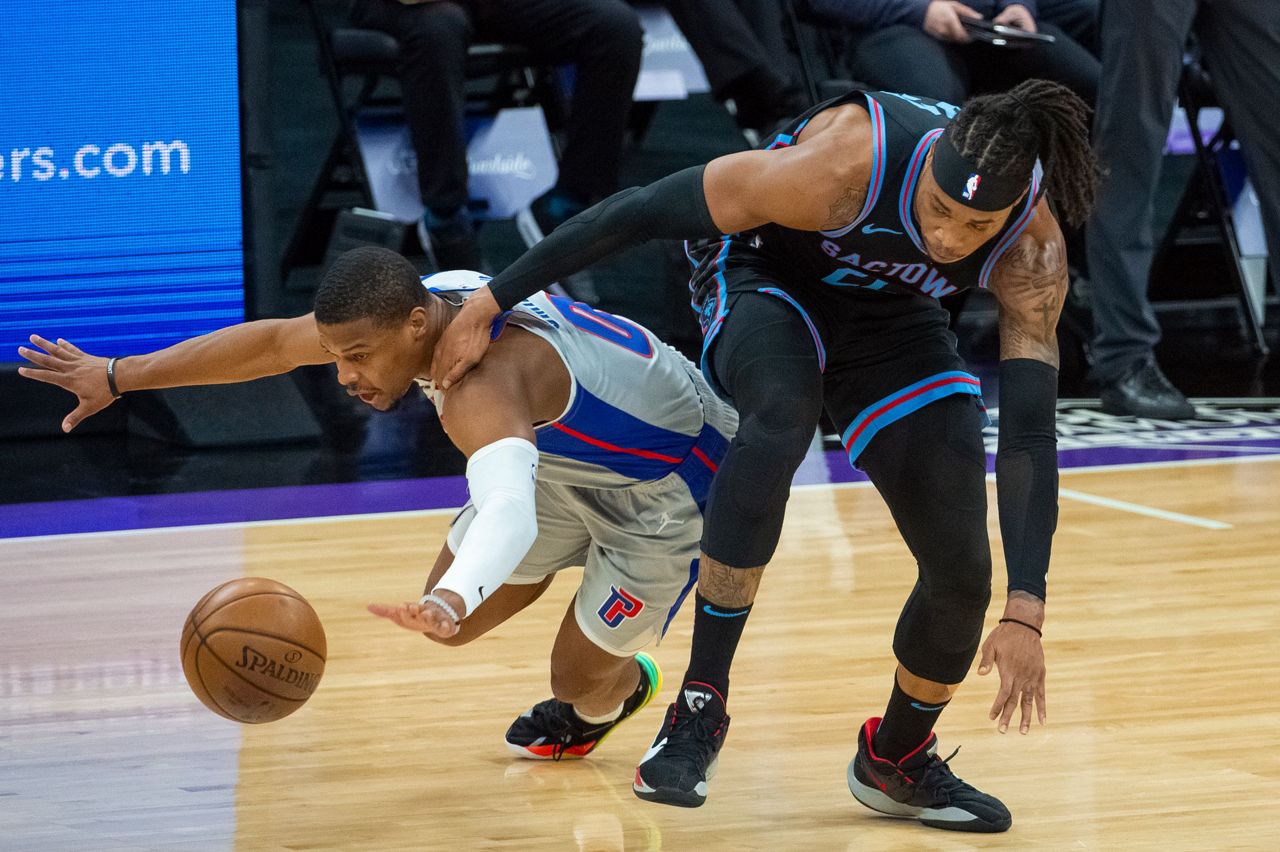 Joseph scores 24, Pistons beat Kings 113101