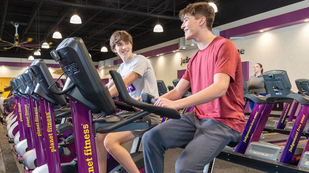 High school students can work out for free at Planet Fitness this summer