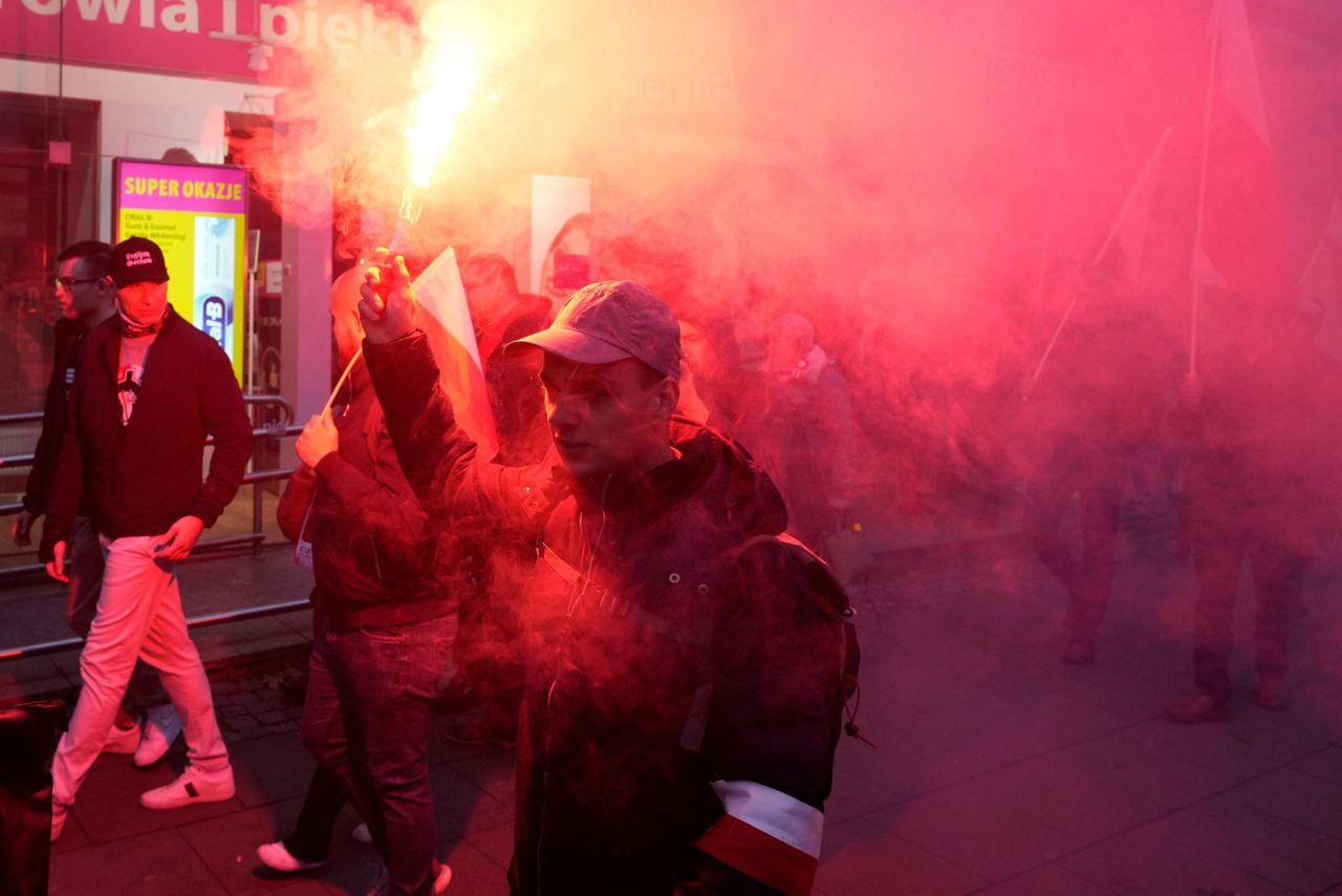 Polish nationalists hold Independence Day march in Warsaw after voters ...