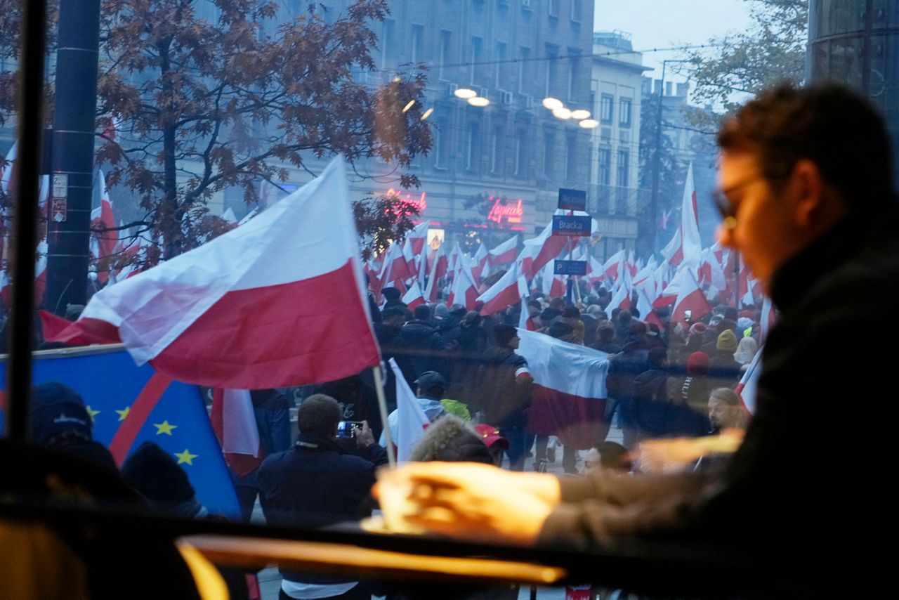 Polish nationalists hold Independence Day march in Warsaw after voters ...