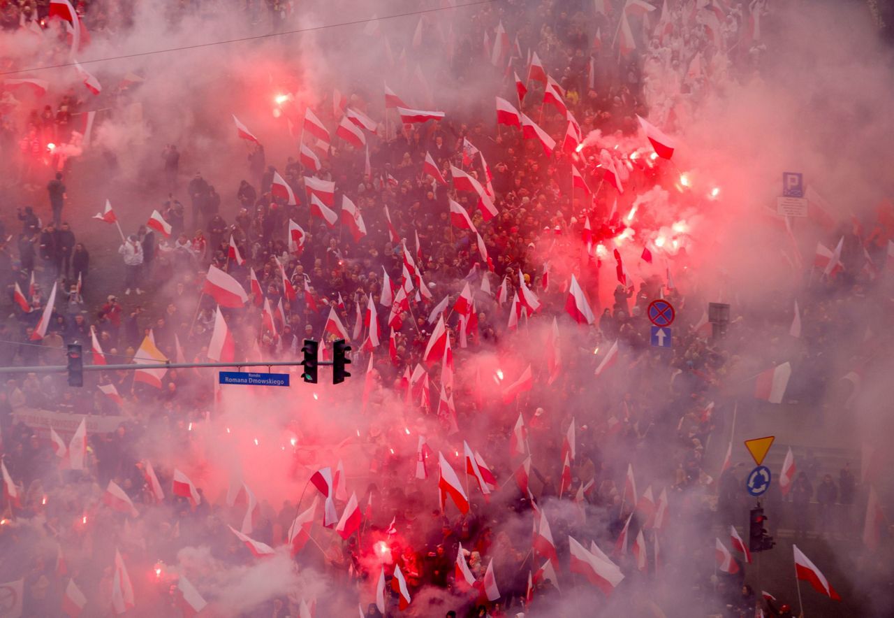 Thousands join nationalist march on Polish Independence Day