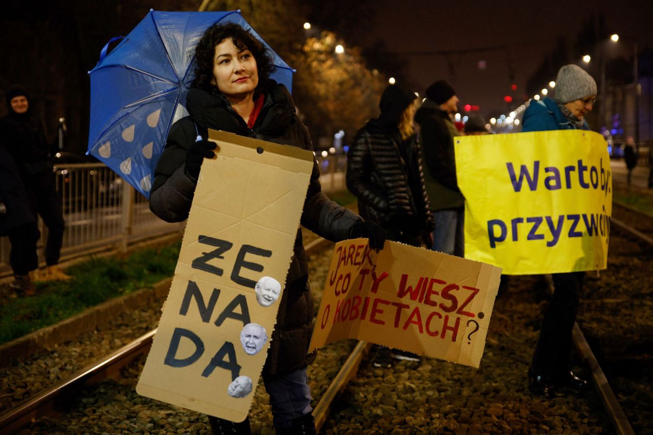 Poles vent anger at leader over his policies, ideas on women