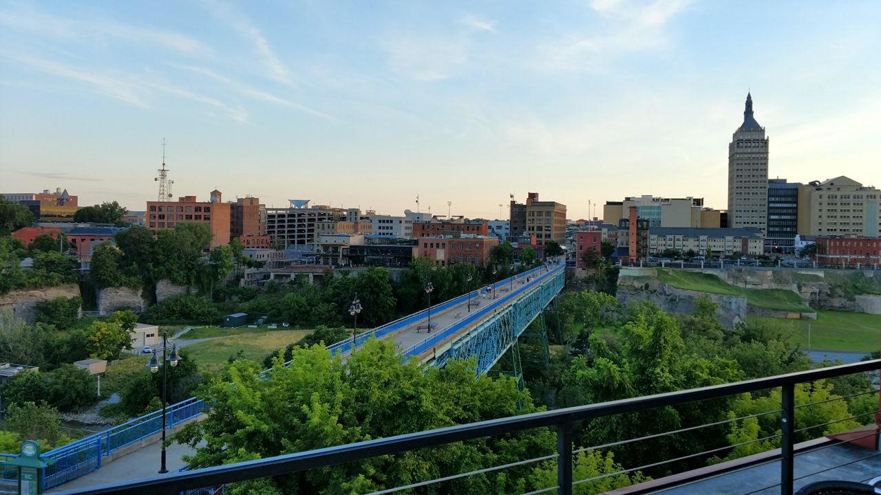 Pont de Rennes pedestrian bridge (Spectrum News 1)