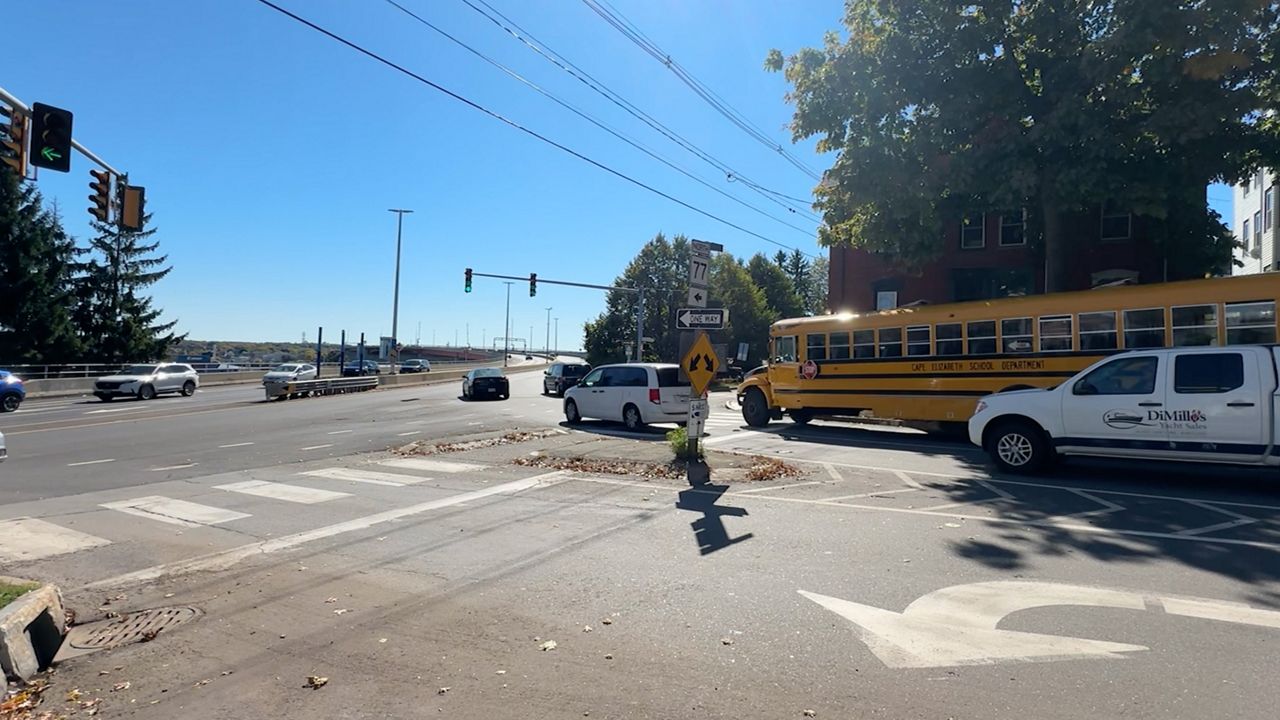 Traffic flows from State Street in Portland onto the Casco Bay Bridge Tuesday. A new resolution by the city council is calling for making State and High streets two-way. It would be the first time in decades the popular commuter corridor was not exclusively one-way. (Spectrum News/Sean Murphy)