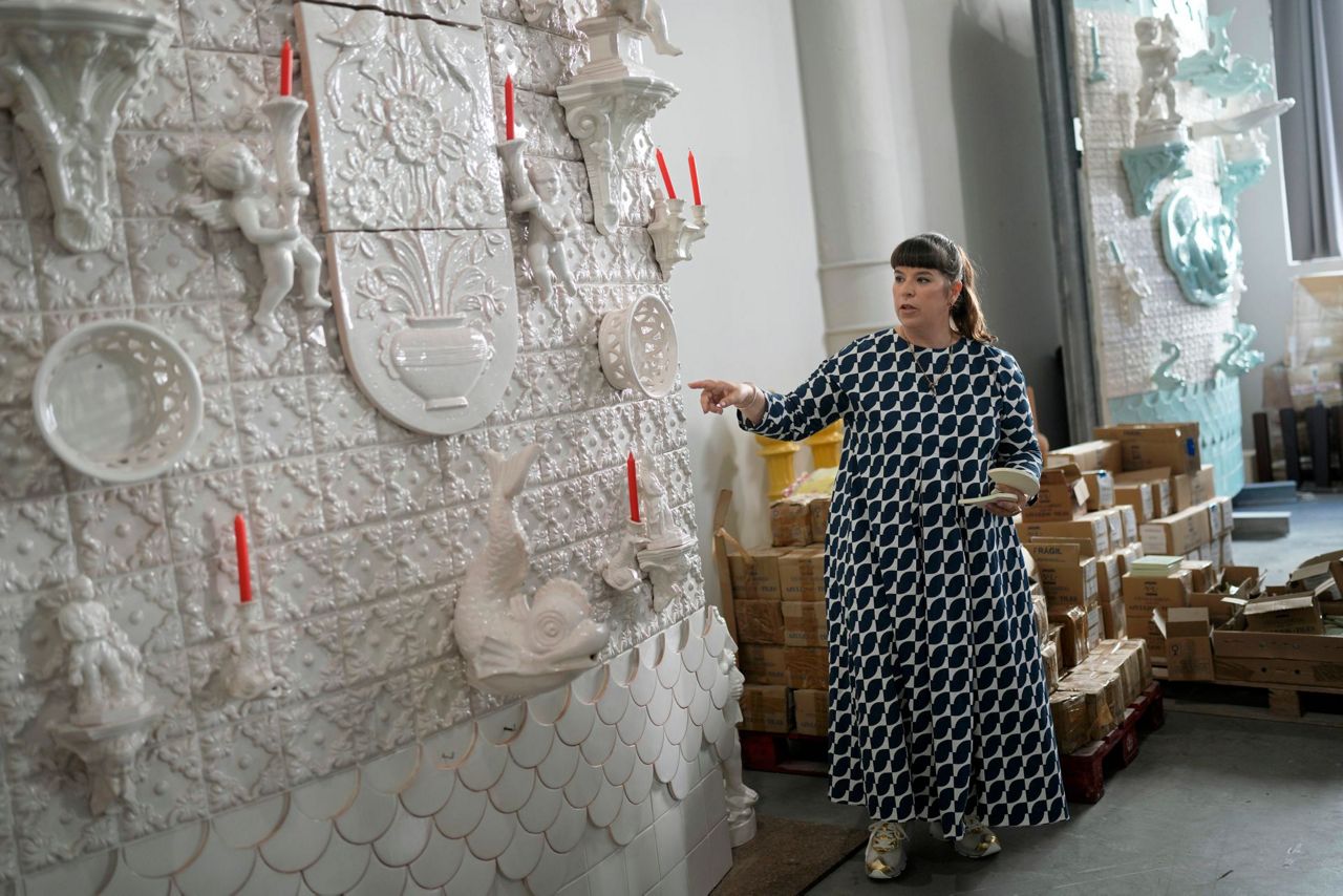 Portuguese artist shows fight in creating big installations