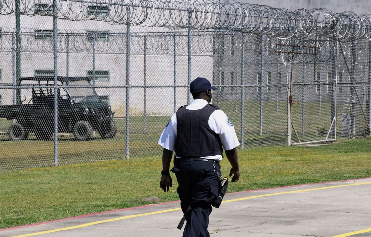 Cellphone jamming tested at South Carolina state prison.