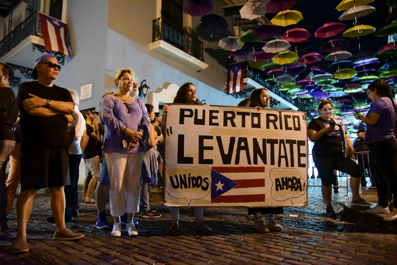 Puerto Rico gov apologizes for private chat that drew ire