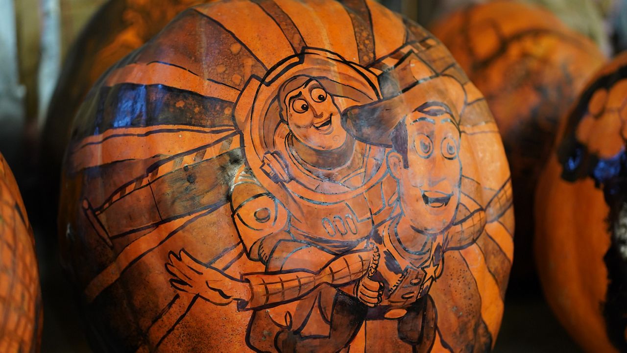 Jack O' Lantern Spectacular returns to Iroquois Park