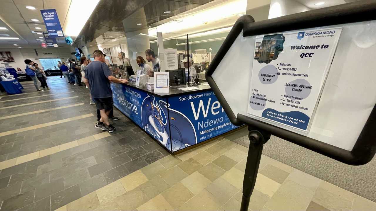 QCC hosts 'Super Saturday' registration for the community