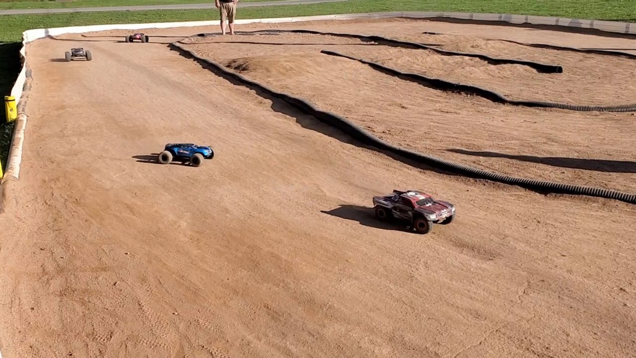 Rc car store racing tracks