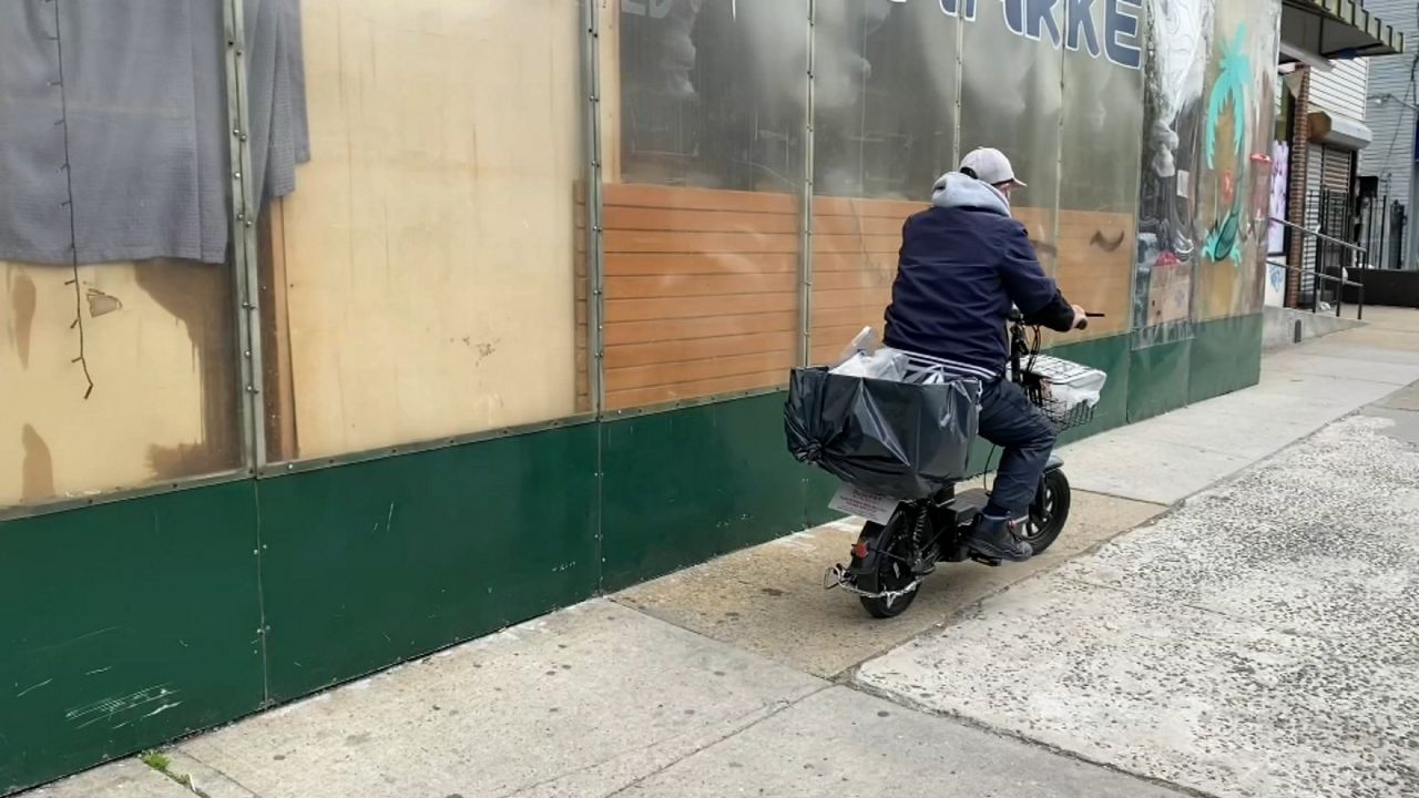 N.Y. lawmakers seek to ban sale of illegal high-speed e-motos