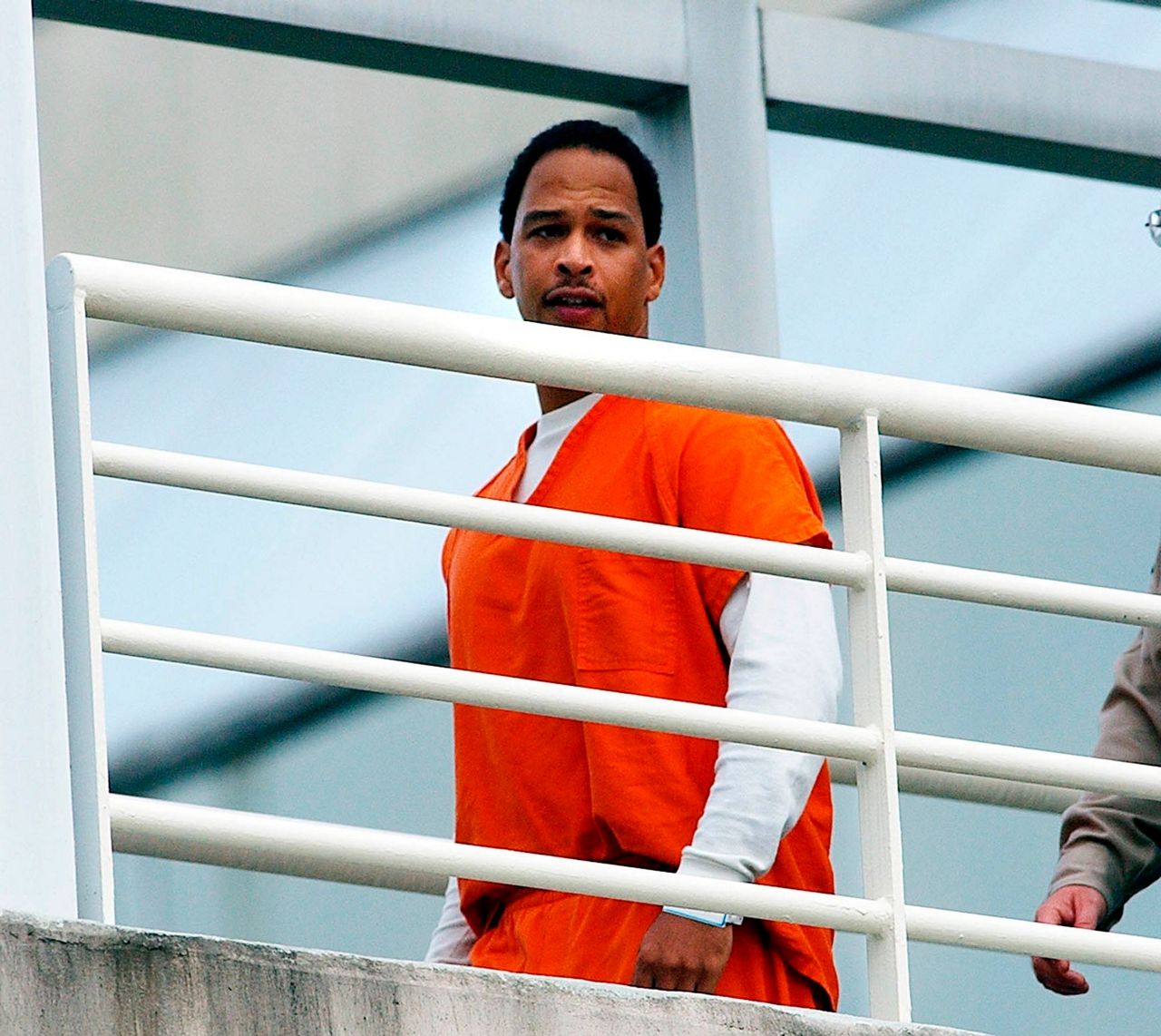 Former NFL player Rae Carruth out of prison after 18 years