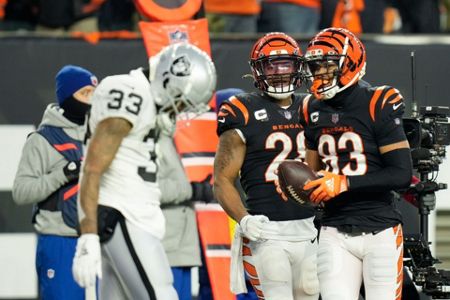 Cincinnati Bengals beat Las Vegas Raiders end playoff drought 