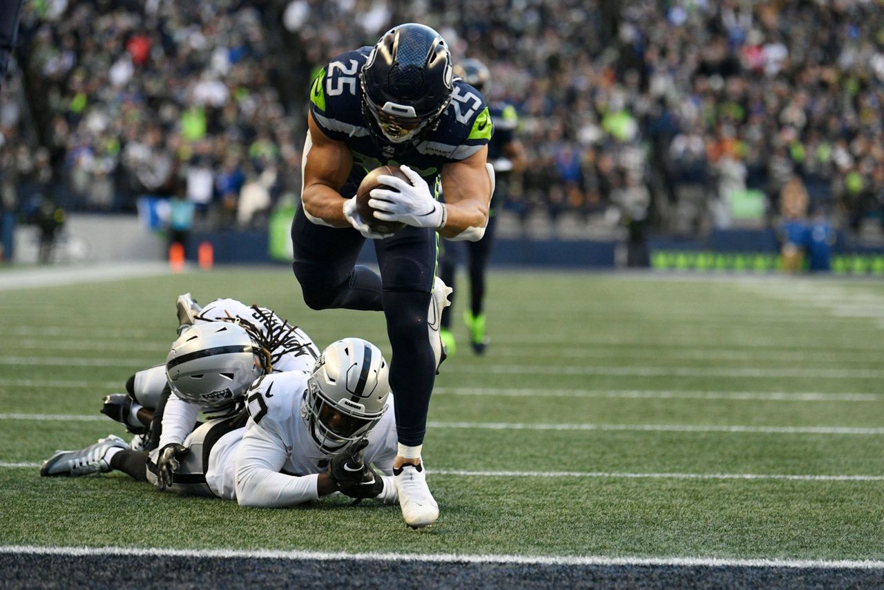 Jacobs Caps Huge Day With TD In OT, Raiders Beat Seahawks