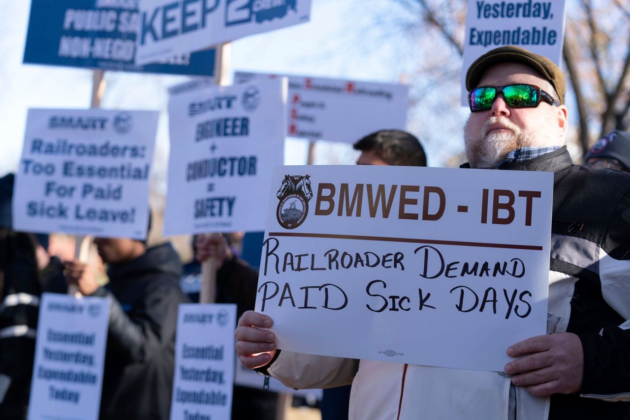 Rail workers air their frustrations with rallies, vote
