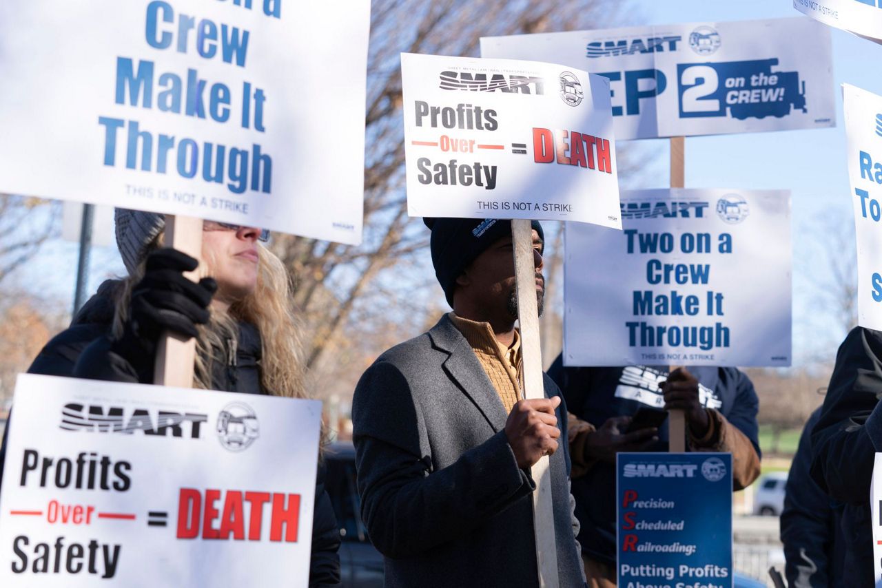 Rail workers air their frustrations with rallies, vote