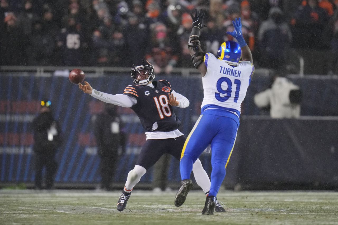 Caleb Williams' 'ridiculous' TD pass draws raves from his coach and ...