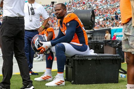 Von Miller trade details: Rams acquire longtime Broncos pass