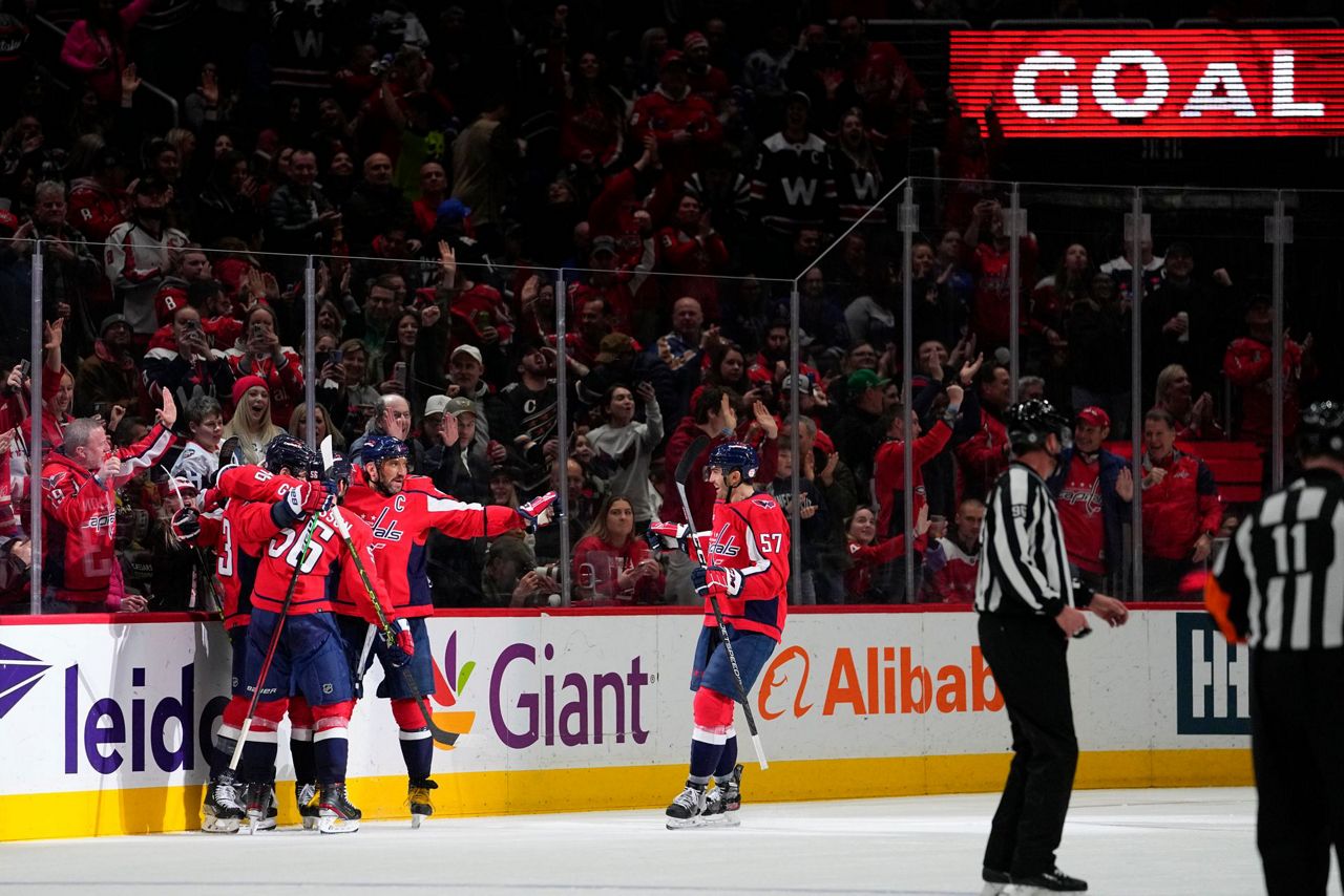 Capitals Beat Rangers To End Skid, Hand NY 4th Straight Loss