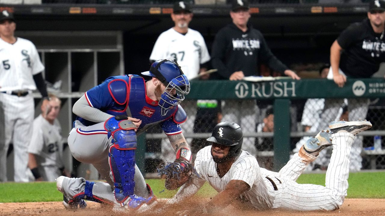 The White Sox snatches a comeback win over the Rangers