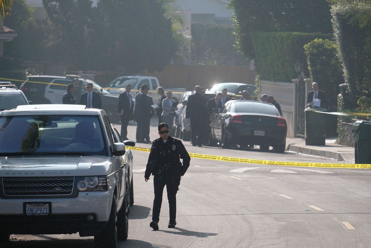 Man fatally shot in Hollywood Hills home during break-in